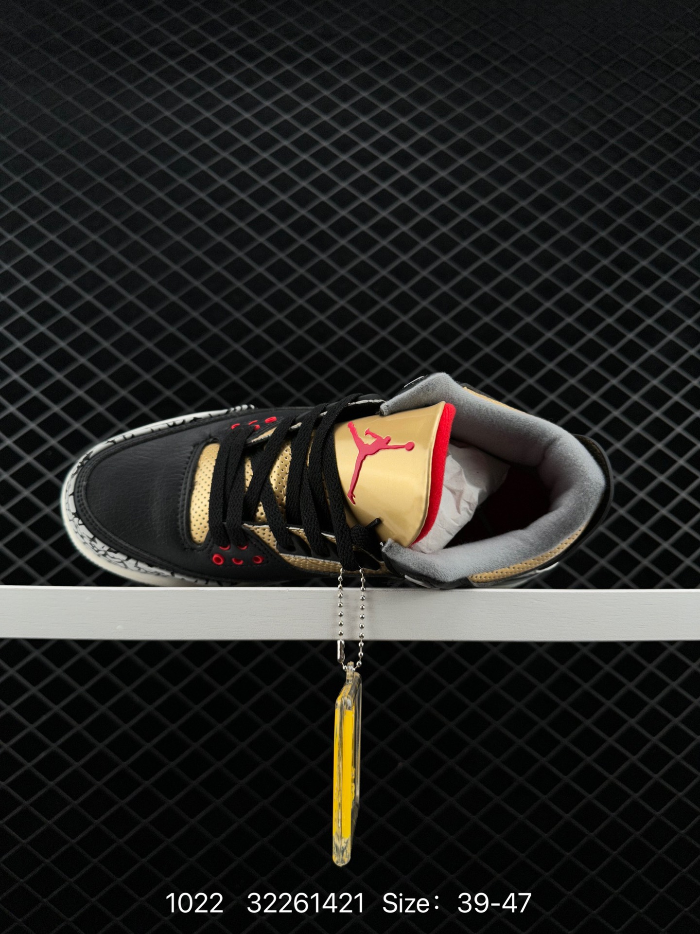 Air Jordan 3 Retro “mocha”